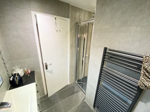 En-Suite Shower Room- click for photo gallery